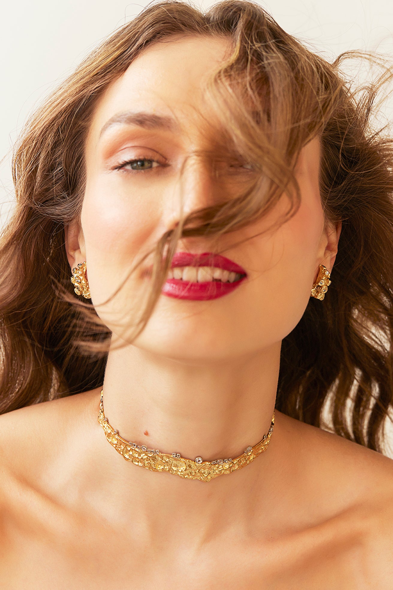 Cost of choker necklace deals