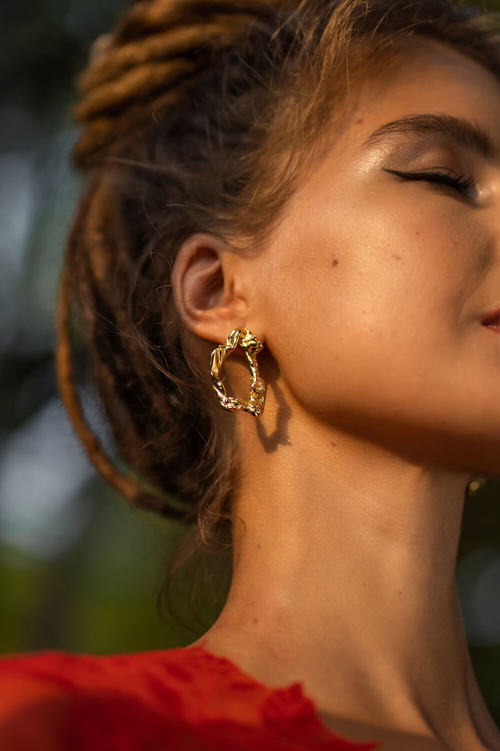 Chunky Coral Loop Studs