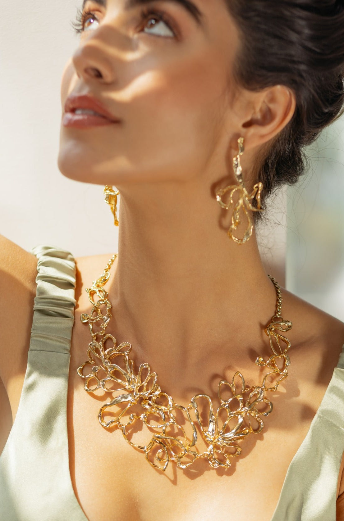 Frida kahlo gold necklace sale