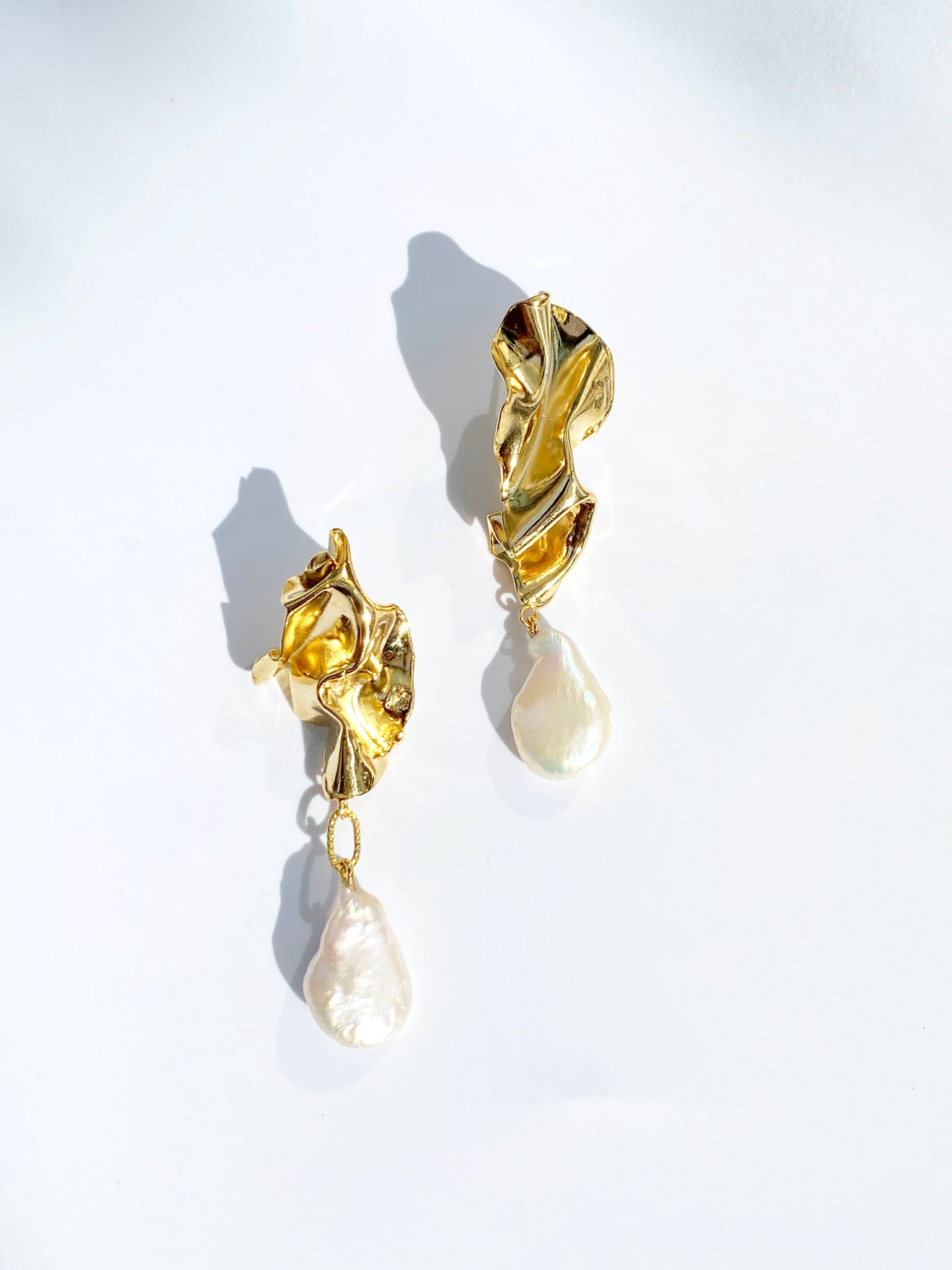Pearl Sculpture Earrings