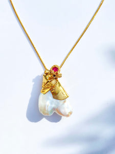 Baroque Pearl Pendant // 17