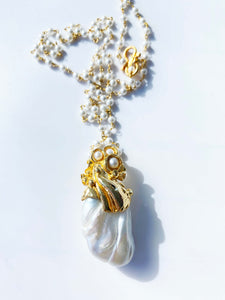 Baroque Pearl Pendant // 15