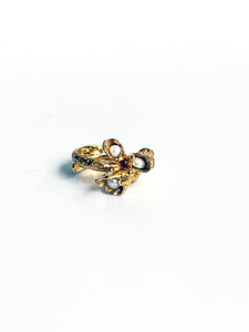 Pearl Treasure Ring 02