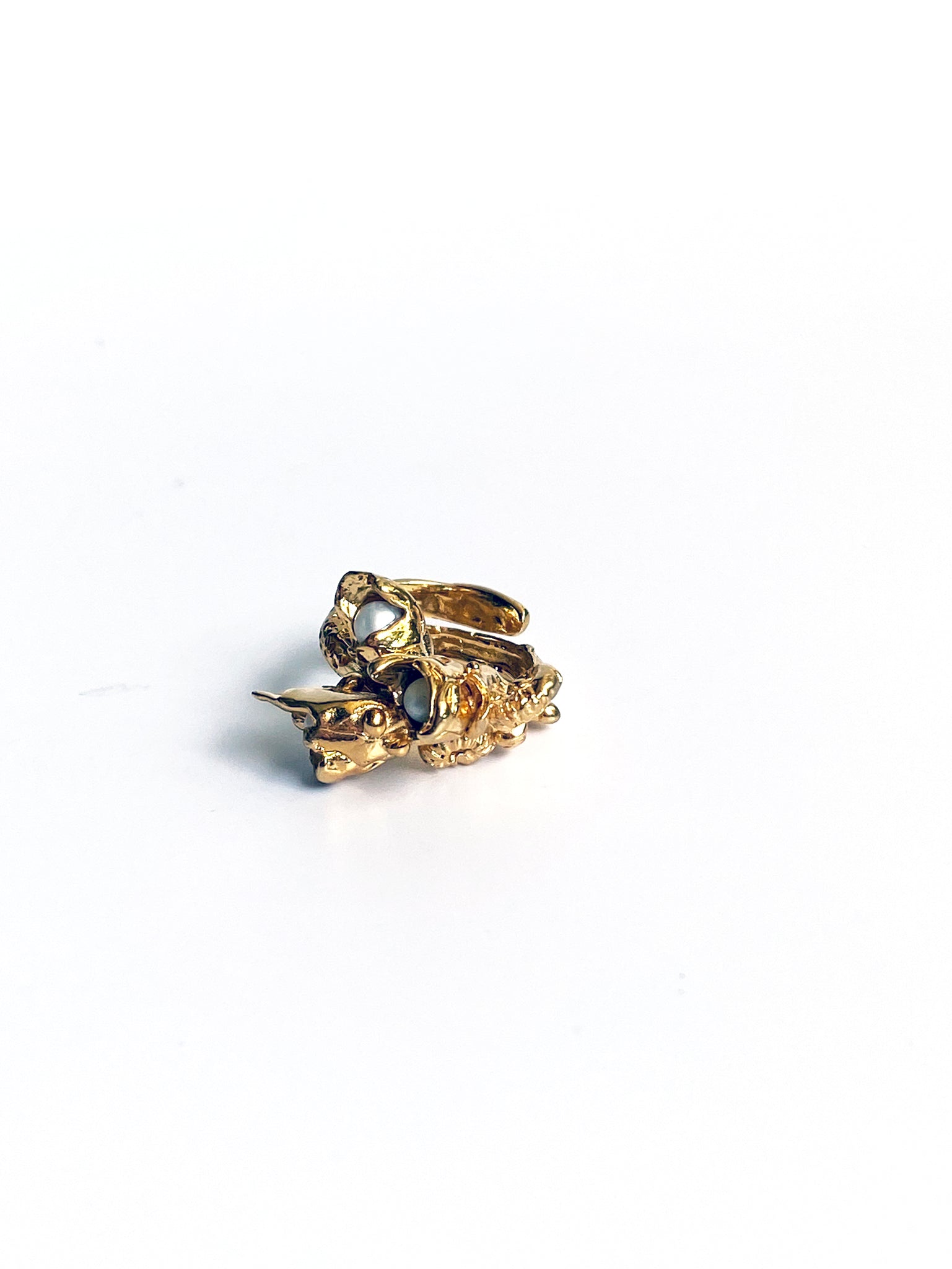 Pearl Treasure Ring 02
